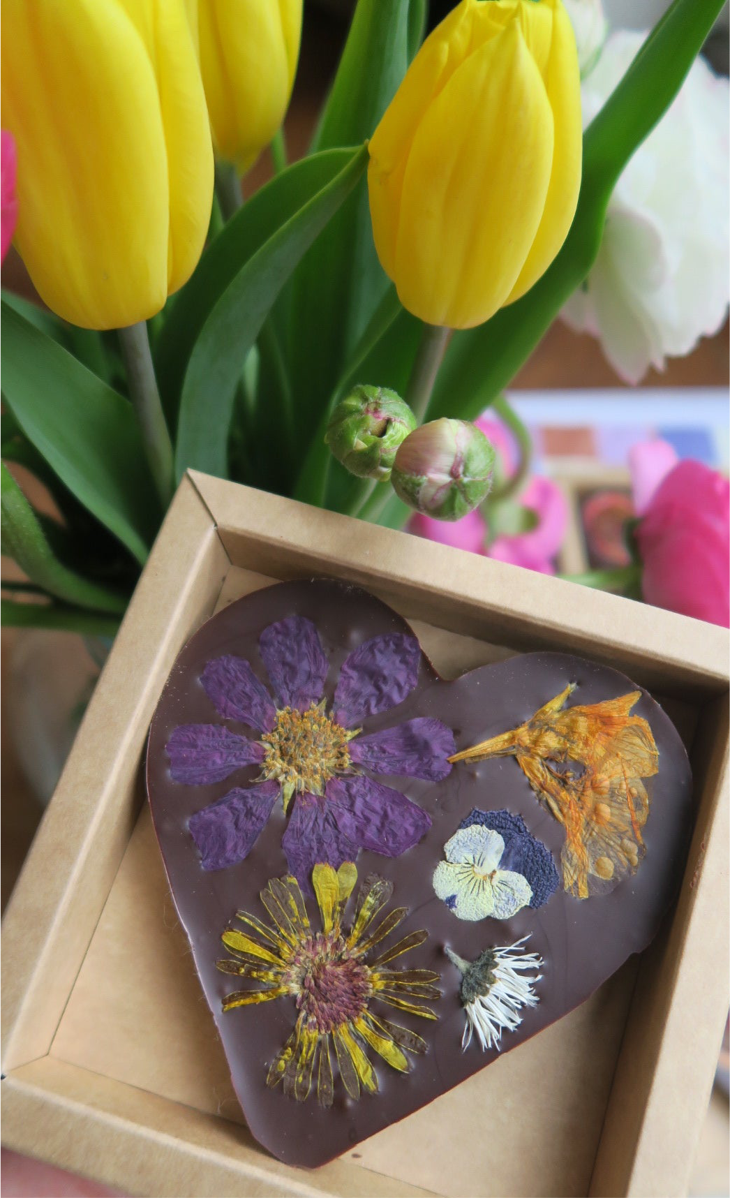 Hart bloemenreep pure chocolade