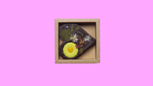 Afbeelding in Gallery-weergave laden, Hart bloemenreep pure chocolade
